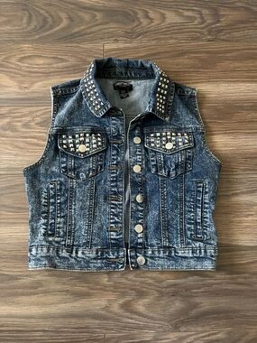 Streetwear Society Blue Denim Studded Sleeveless Jean Jacket